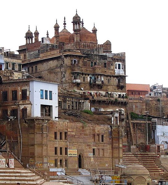 File:Alamgir Mosque by the Ganges ghats, Varanasi.jpg