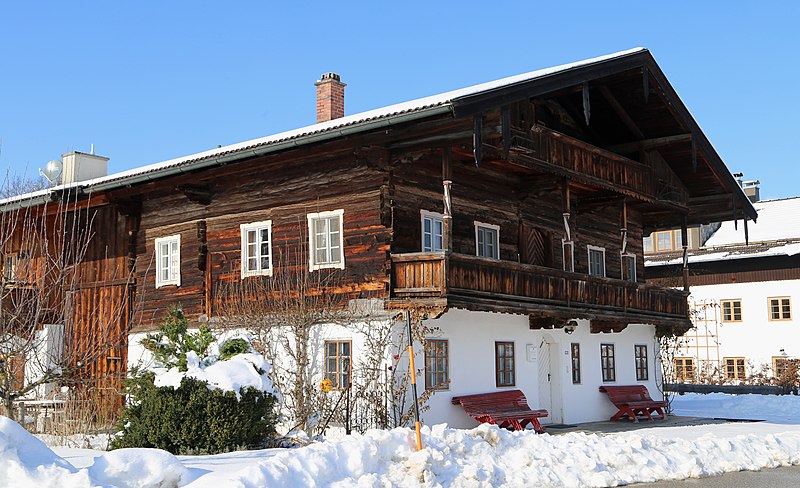 File:Albererweg 28 Uebersee (Chiemgau)-1.jpg