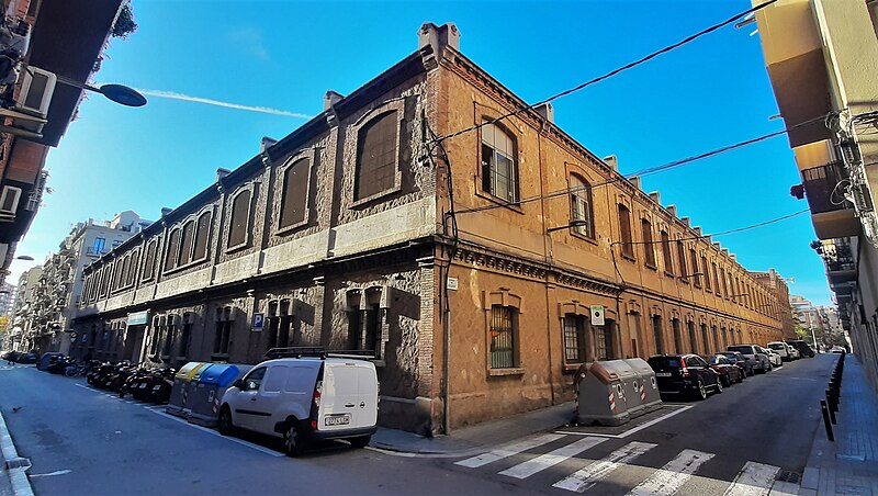 File:Antiga Fàbrica Arañó, Ventajó Cia. (Barcelona-Sants).jpg