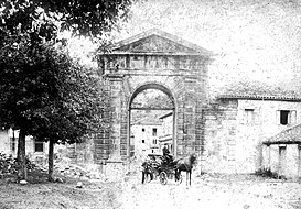 La Cavada Arch 1890.jpg