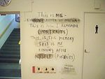 Väggtext av Jim Dine på Abecita konstmuseum.