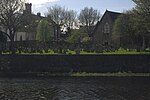 Kirk porti, Auld Kirk Of Ayr qabristoni, shu jumladan chegara devorlari va chiroq standarti