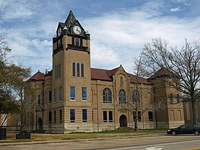 Autauga County Courthouse March 2010 02.jpg
