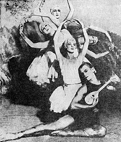 Dancers in the Ballets Russes' Apollon musagète (Source: Wikimedia)