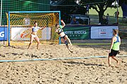 Deutsch: Beachhandball Europameisterschaften 2019 (Beach handball Euro); Tag 4: 5. Juli 2019 – Frauen, Viertelfinale, Niederlande-Griechenland 2:1 (25:12, 18:24, 7:6) English: Beach handball Euro; Day 4: 5 July 2019 – Quarter Final Women – Netherlands-Greece 2:1 (25:12, 18:24, 7:6)