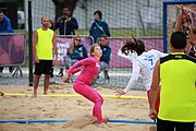 Deutsch: Beachhandball bei den Olympischen Jugendspielen 2018; Tag 5, 10. November 2018; Mädchen, Platzierungsrunde - Russland-Türkei 2:0 English: Beach handball at the 2018 Summer Youth Olympics at 11 October 2018 – Girls Consolation Round – Russland-Turkey 2:0