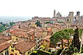 Bergamo'da eski yukarı mahalleler