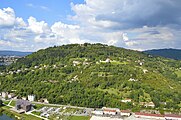 La colline de Bregille, vue depuis la citadelle.