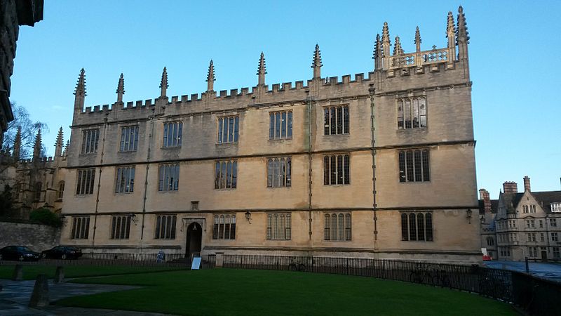 File:Bodleian from Radcliffe Square.jpg