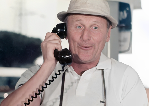 Photo Bourvil via Wikidata