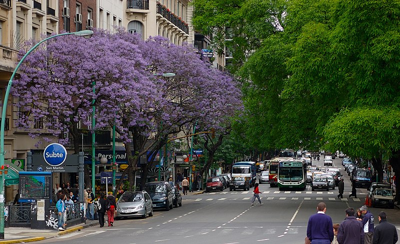 File:Buenos Aires - Avenida Santa Fe entre Maipú y Esmeralda.jpg
