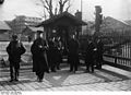 Bundesarchiv Bild 102-00815, Wien, Streikende Eisenbahner.jpg