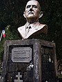 Buste de De Gaulle à La Plaine-des-Palmistes, à l'île de La Réunion, par Alexandre Guéry.
