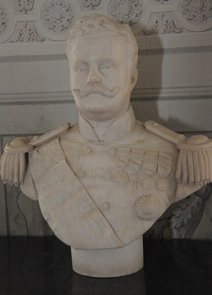 File:Busto D. Carlos.JPG