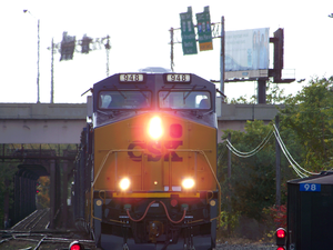 A CSX train in Springfield, Massachusetts along the company's former Boston and Albany Railroad main line between Selkirk, New York and Boston. CSX-ES44AC-0948.png