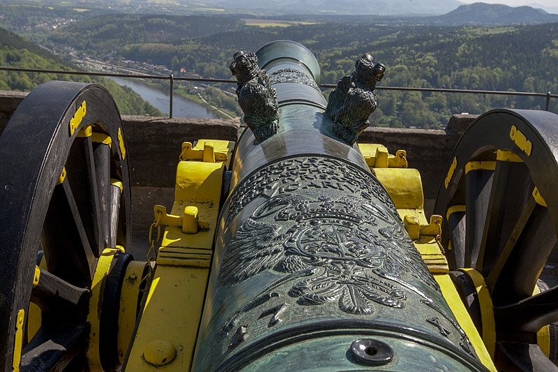 File:Cannons of Festung Königstein 04(js).jpg