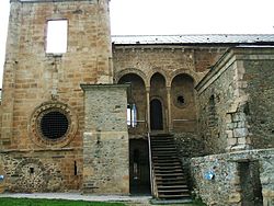 Carracedo (Le) - Monasterio de Santa Maria 07.jpg