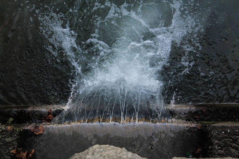 File:Cascate del Niagara torinese.jpg