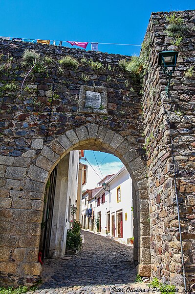 File:Castelo de Castelo de Vide - Portugal (52980130638).jpg