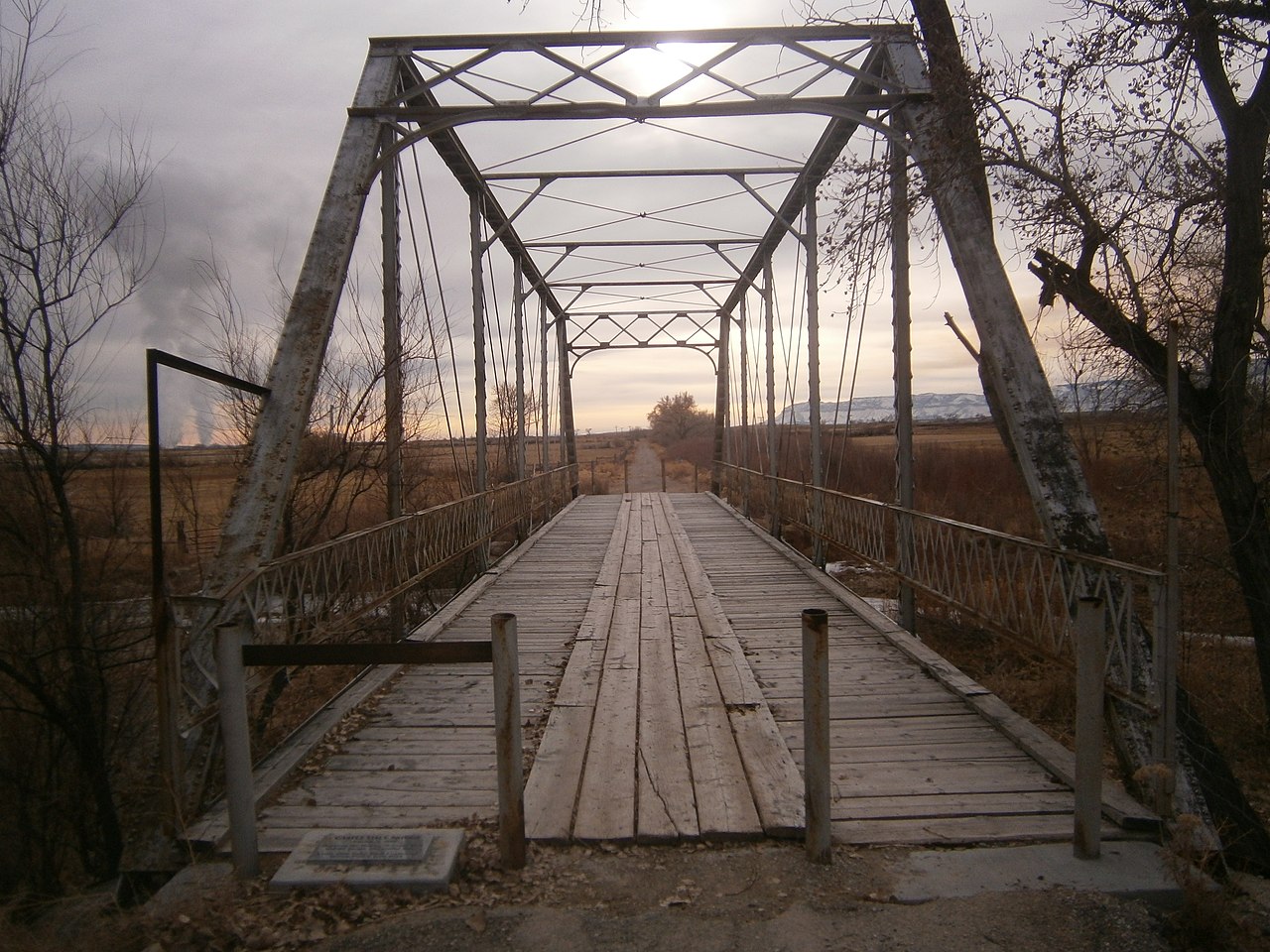 File:Castle Dale Utah Bridge.jpeg - Wikipedia