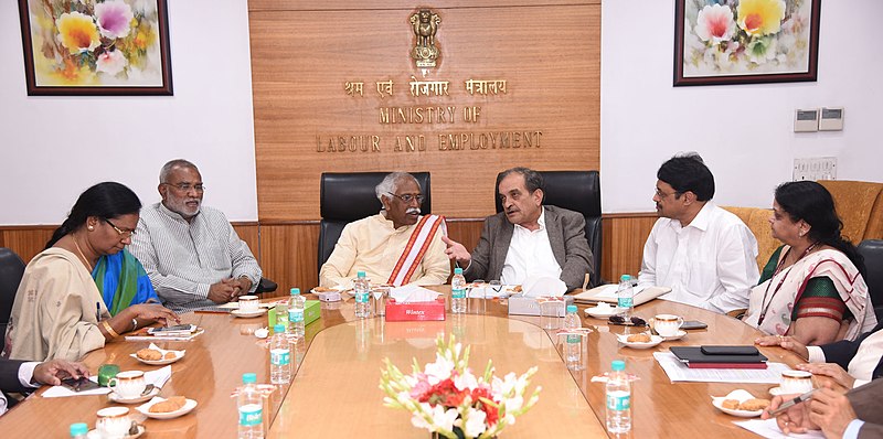 File:Chaudhary Birender Singh and the Minister of State for Labour and Employment (Independent Charge).jpg