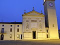 "Chiesa_di_San_Zeno_Vescovo,_notturna_(Roverchiara)_01.JPG" by User:Threecharlie