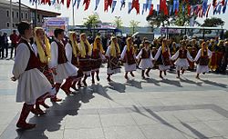 Barn från Makedonien på barndagen i Turkiet 2014