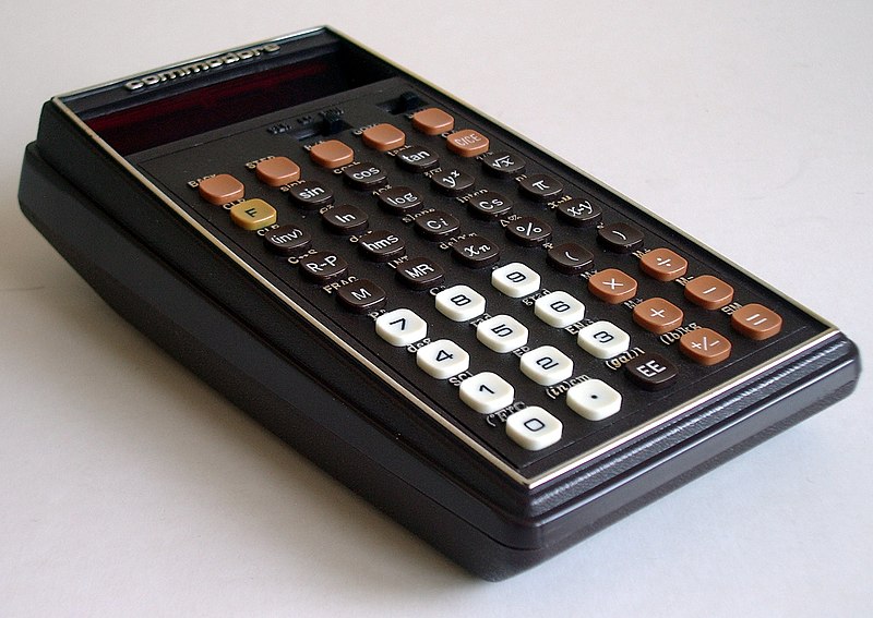 Archivo:Commodore PR-100 3q.jpg