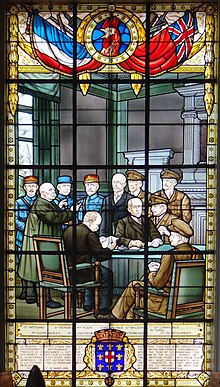 The Stained Glass at Doullens Town Hall, commemorating the Doullens Conference and the Unity of Command. Lord Milner is standing, centre DOULLENS SALLE DU COMMANDEMENT.jpg