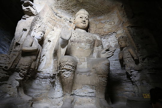 Пещеры будды. Китай гроты Юньган. Юньган Шаньси. Пещерные храмы Юньган. Будда Юньган.