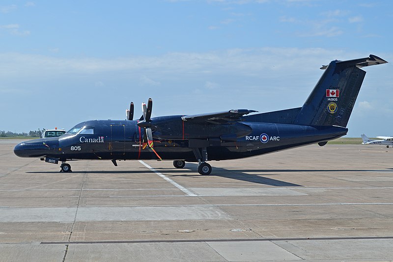 File:De Havilland Canada CT-142 Dash-8 ‘142805 - 805’ (39470429805).jpg