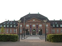 Second station building, in use 1914–1995