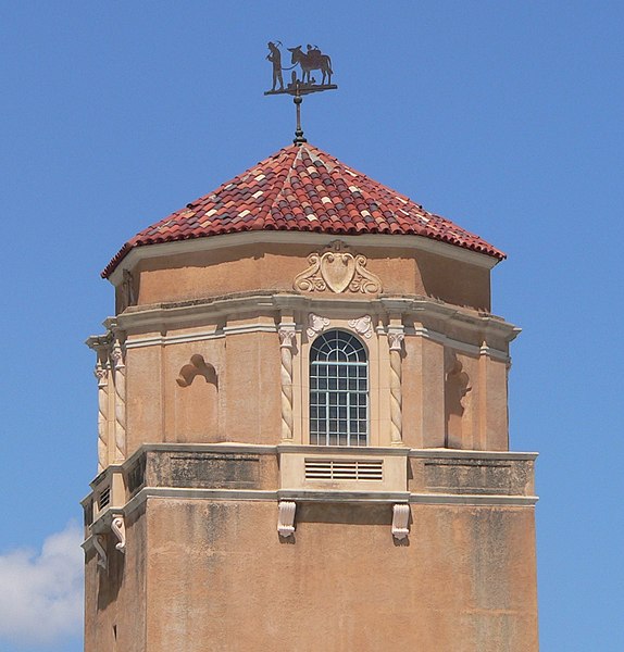 File:El Con water tower (Tucson) top from ESE 1.JPG