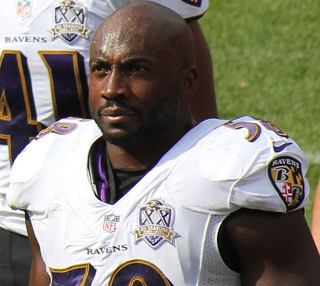 Ravens' Elvis Dumervil says he's more of a pro than when he played for  Denver