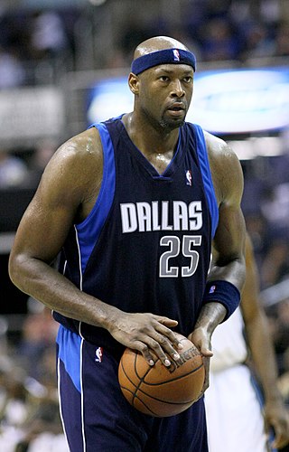 <span class="mw-page-title-main">Erick Dampier</span> American basketball player (born 1975)