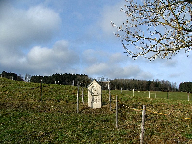 File:Feldkreuz - panoramio (6).jpg