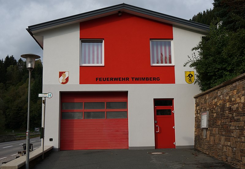 File:Feuerwehr Twimberg, Kärnten.jpg