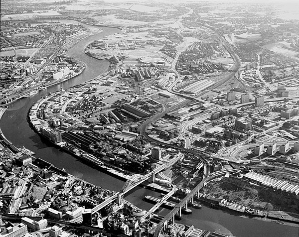 Aerial photograph of Gateshead (1975). The rebuilt stadium is prominent (top centre).