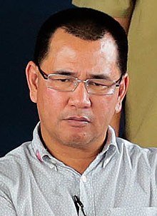 Governor Leopoldo Petilla - 2017 (cropped).jpg