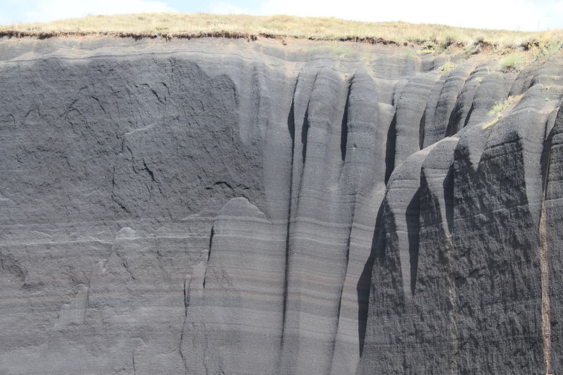 File:Gutanasar. Mount of Armenia 5. Lava.JPG