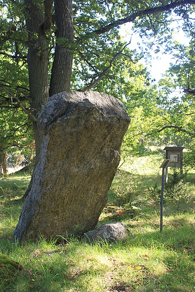 File:Hölö 252 2 bak 2.JPG