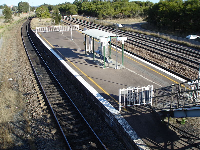 File:HexhamStation.jpg