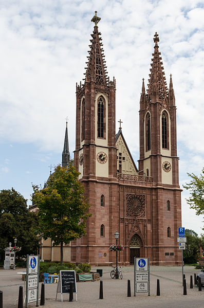 File:Hl. Kreuz Geisenheim, Rheingau Cathedral.jpg