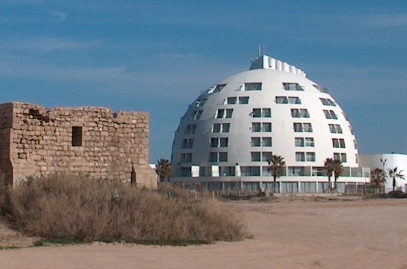 File:Holiday Inn Ashkelon Hotel.JPG