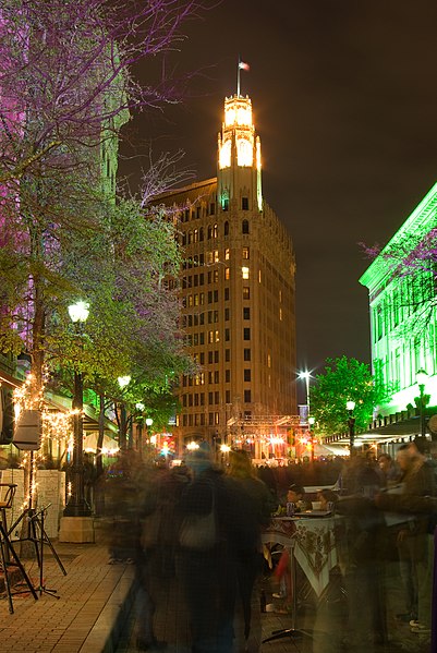 File:Houston Street at Luminaria.jpg