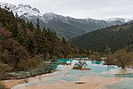 Huanglong Sichuan China Multicolored-ponds-02.jpg