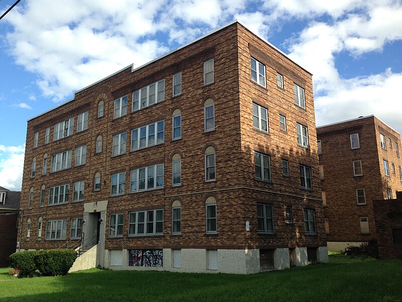 File:Huntley Apartments.JPG