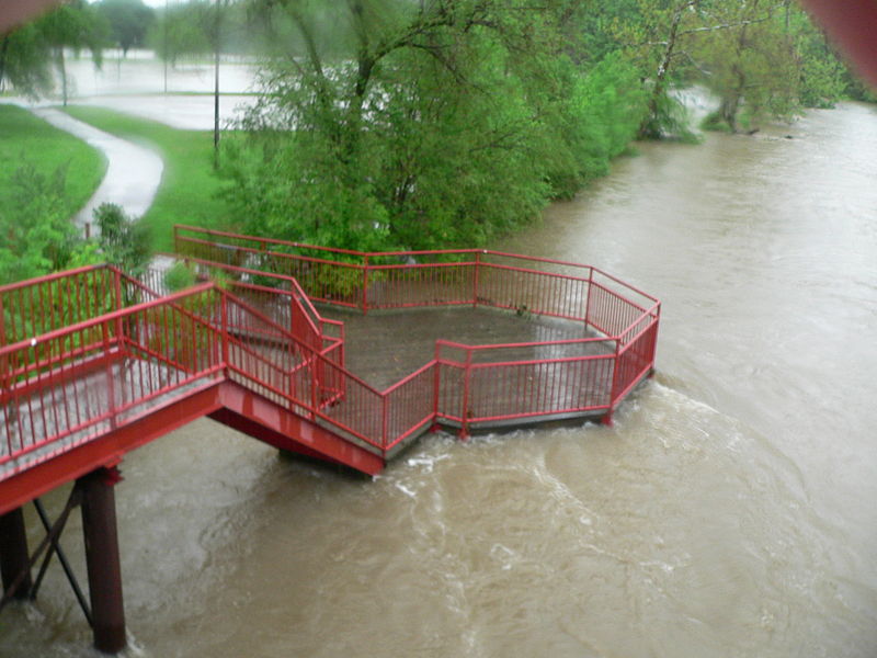 File:Huron River flood 2011 from Michigan Ave bridge 2.JPG