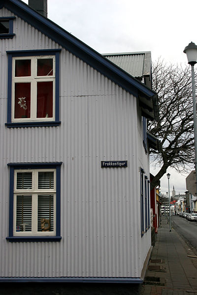 File:Hus i Frakkastigur.jpg