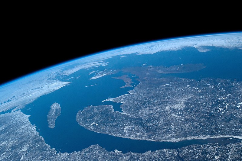 File:ISS-59 Canada, Saint Lawrence River and Gulf of St. Lawrence.jpg